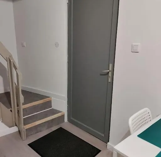 Triplex Centre-logement Entier *