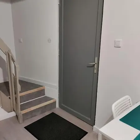 Triplex Centre-logement Entier *