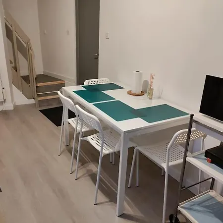 Triplex Centre-logement Entier * 파미에